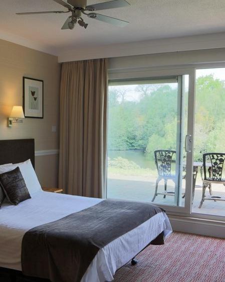 Inn On The Lake Gravesend Ngoại thất bức ảnh